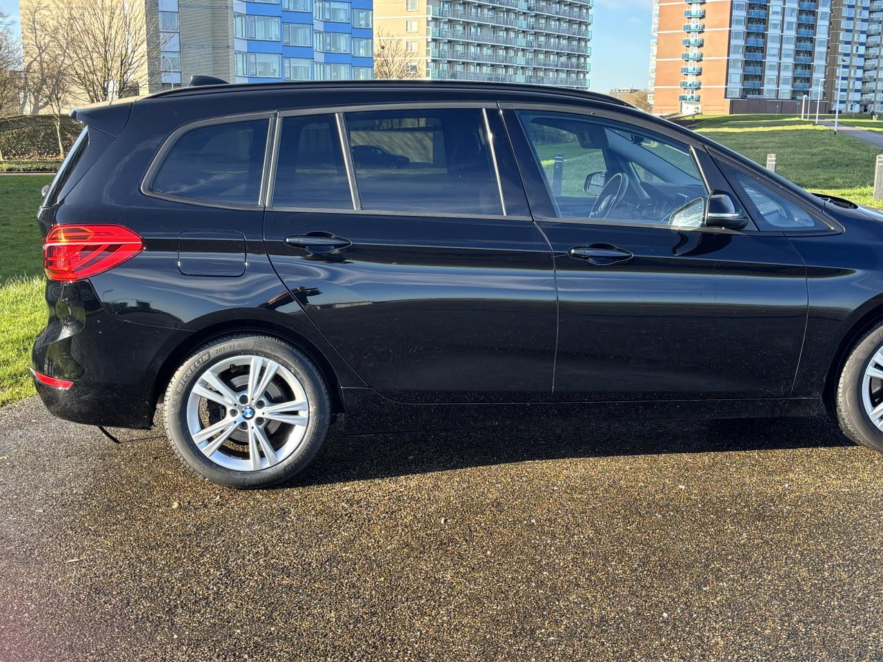 BMW 2-Serie Gran Tourer 218i 140pk 5p. Aut 2020 Zwart