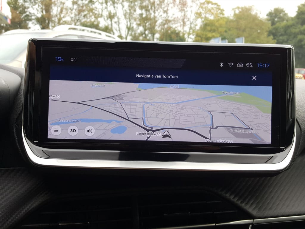 Peugeot 2008 1.2 puretech 100pk allure | navigatie | bluetooth | applecarpl