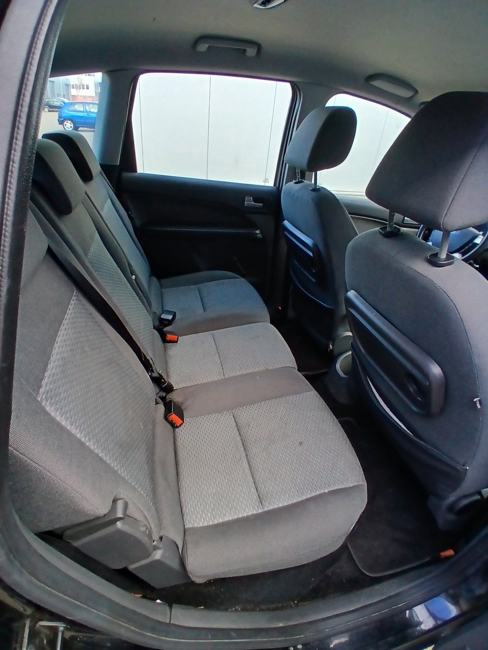 Ford Focus Max 1.6-2005-km. 242345-Airco-stuurbekr-trek hk-L.M. velg -1650,