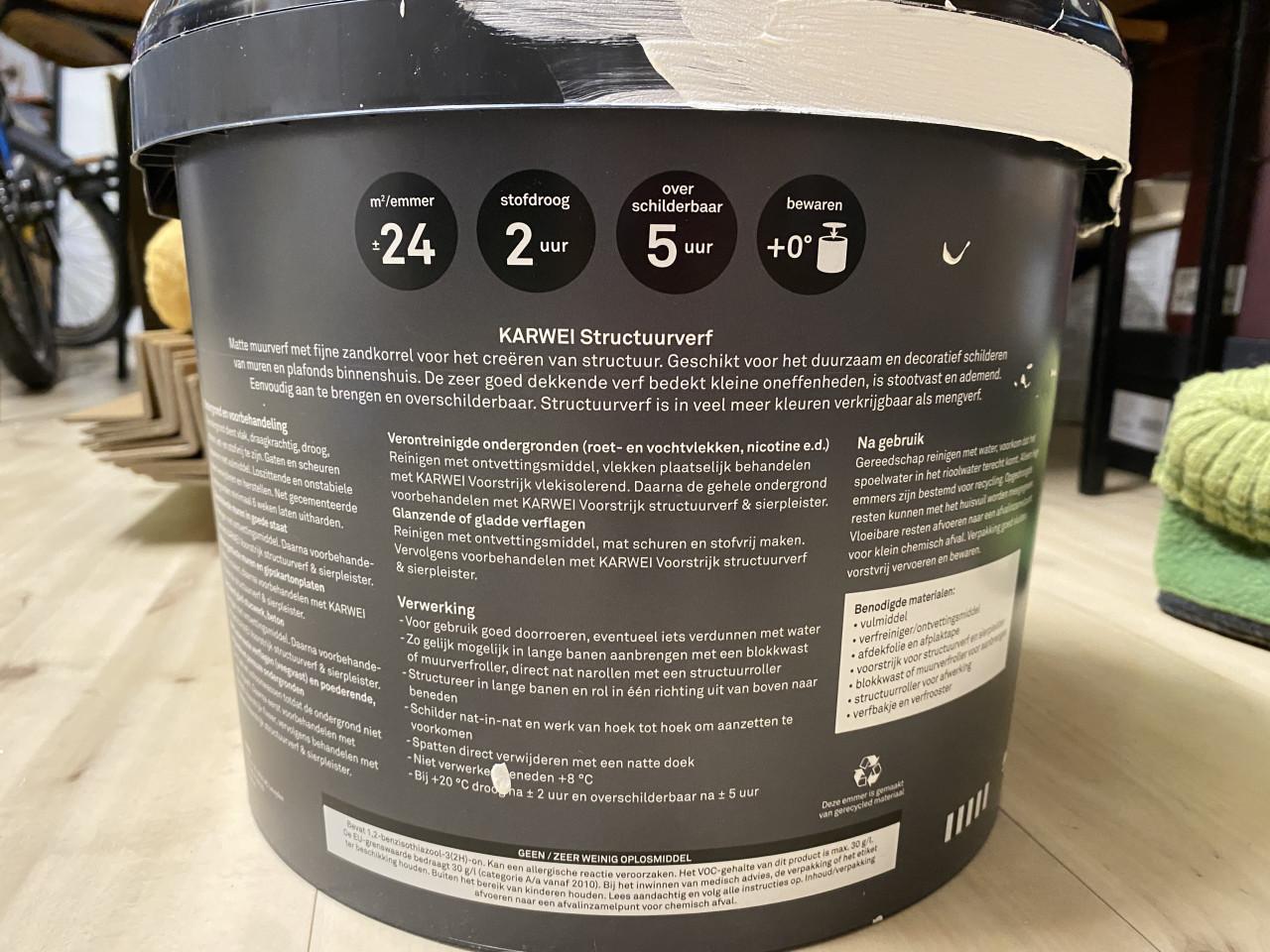 Karwei fijne structuurverf RAL 9010 - restpartij van 6-7 liter
