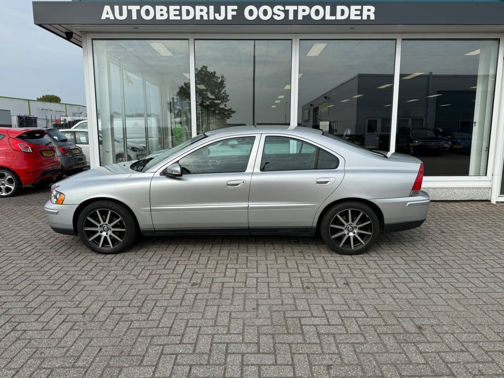 Volvo S60 2.4 momentum