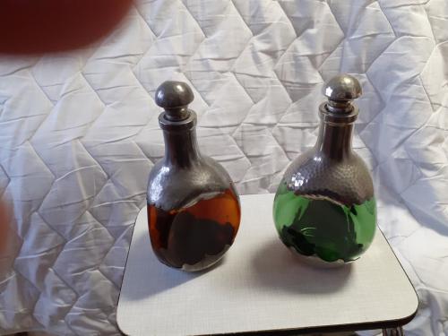 Glazen flessen met stop (daalderop.)