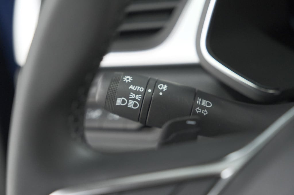 Renault Captur mild hybrid 140 edc techno | camera | 9.3 inch scherm | appl