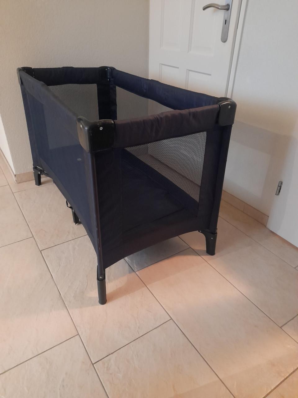 Camping bed (in goede staat )