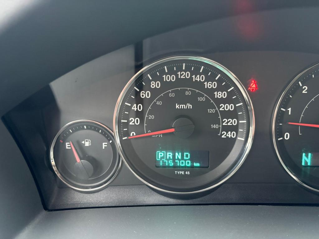 Jeep Grand Cherokee 5.7 v8 hemi limited