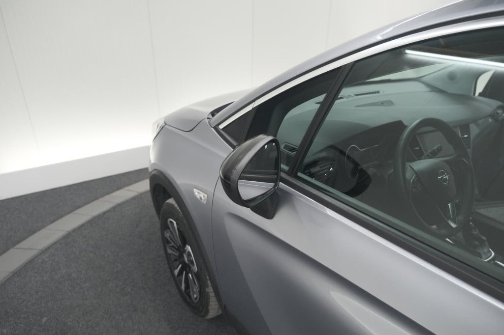 Opel Crossland X turbo 110 elegance | camera | navigatie | parkeersensoren 