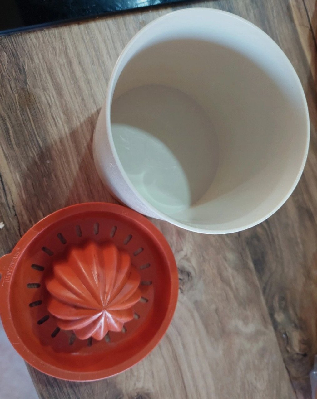 Tupperware citruspers
