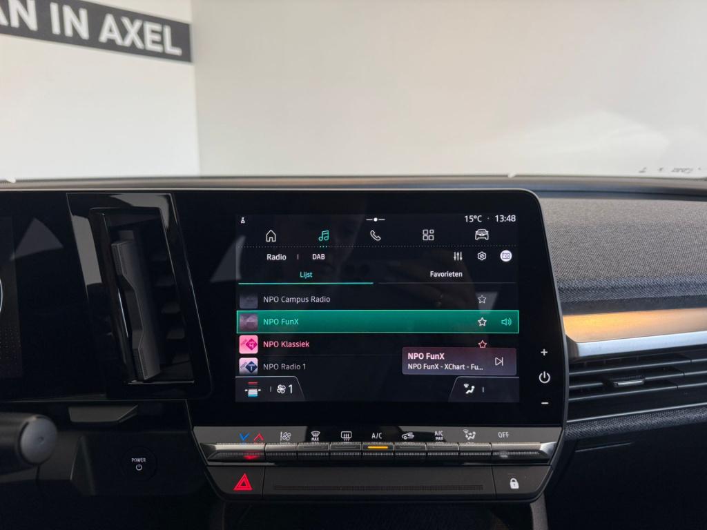 Renault Megane E-tech ev40 boost charge equilibre