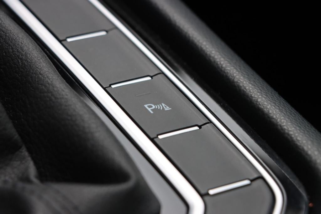 Volkswagen Passat variant 1.4 tsi phev gte business | soh 91,1,% |