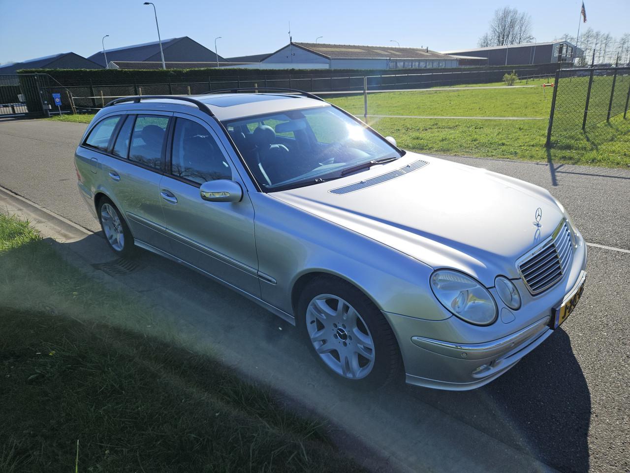 Mercedes-Benz E320 Avantgarde Kombi Benzine