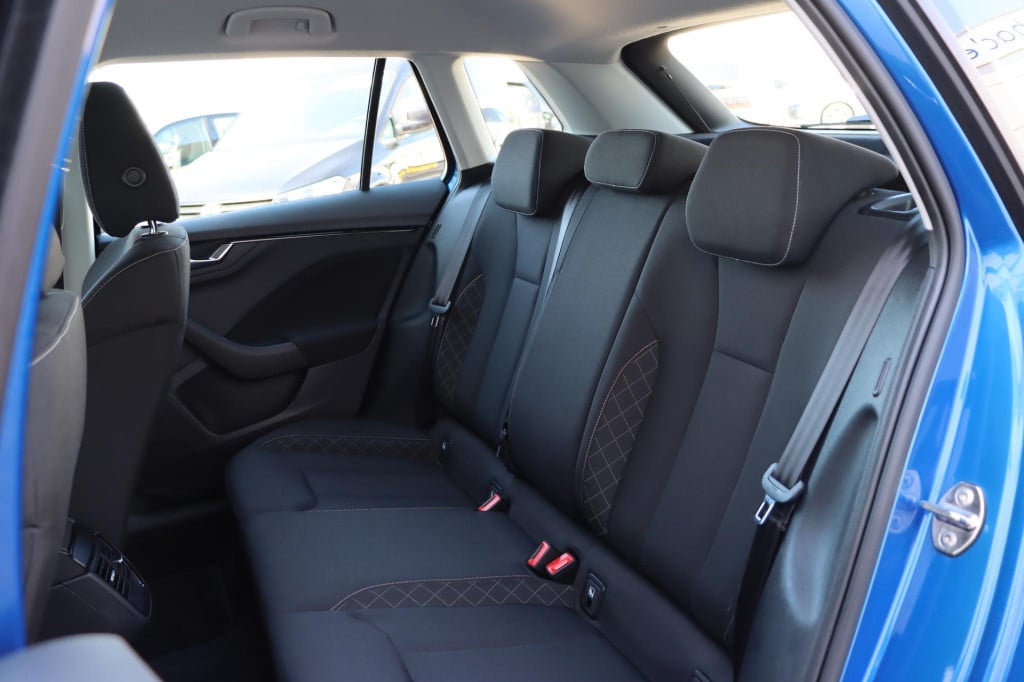 Skoda Kamiq 1.0 tsi ambition 110pk