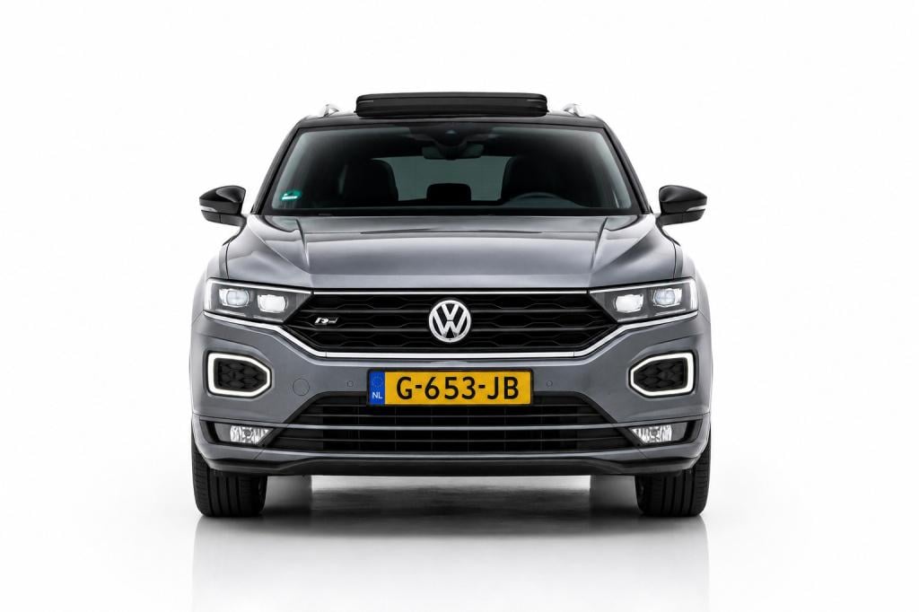 Volkswagen T-roc 1.5 tsi r-line | pano | trekhaak | camera | beats | nap | 