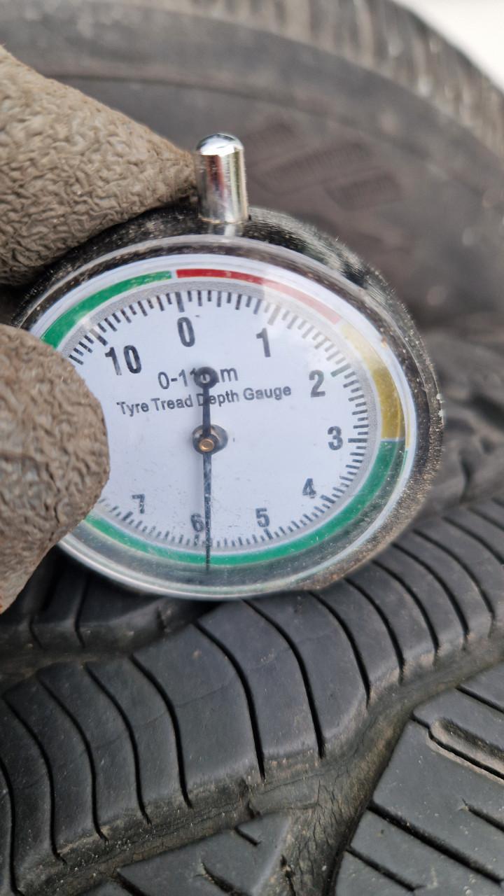 Set winterbanden op velg oa voor corsa d meriva