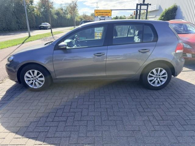 Volkswagen Golf 1.4 tsi comfortline let op ;automaat bak schok en licht hag
