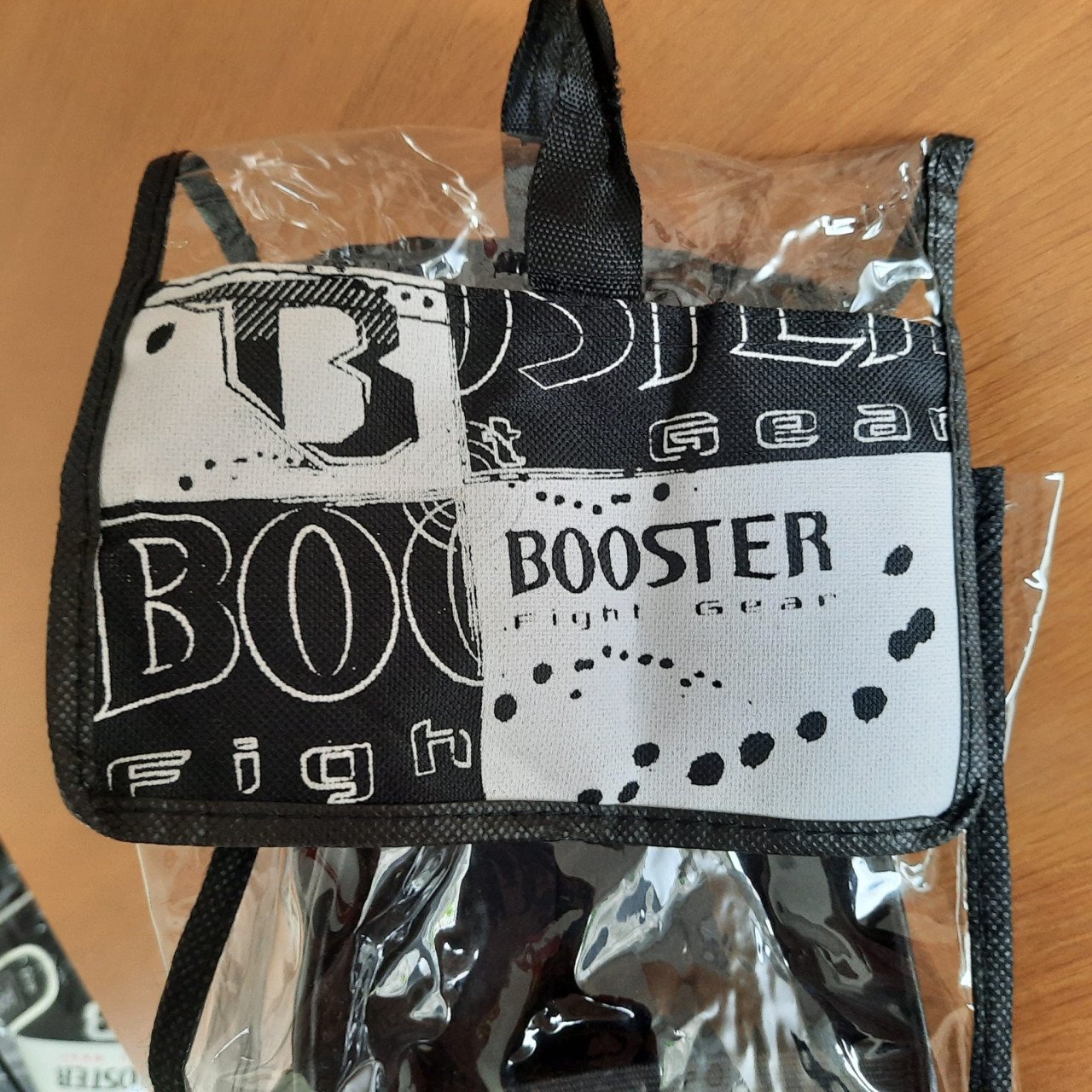 Te koop: Booster Fight Gear Thai Striker Scheenbeschermers (kunstleer)
