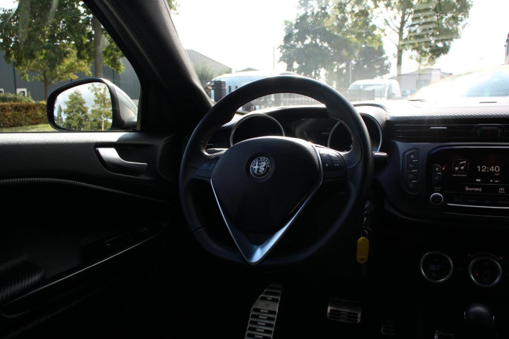 Alfa Romeo Giulietta 1.4 turbo multiair veloce tct - navi - cruise - uconne