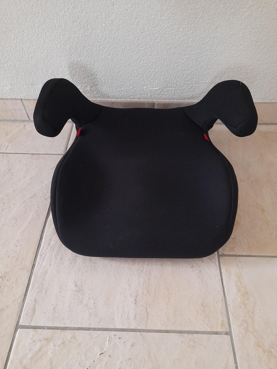 Autostoel verhoger  15/36 kg (in goede staat )