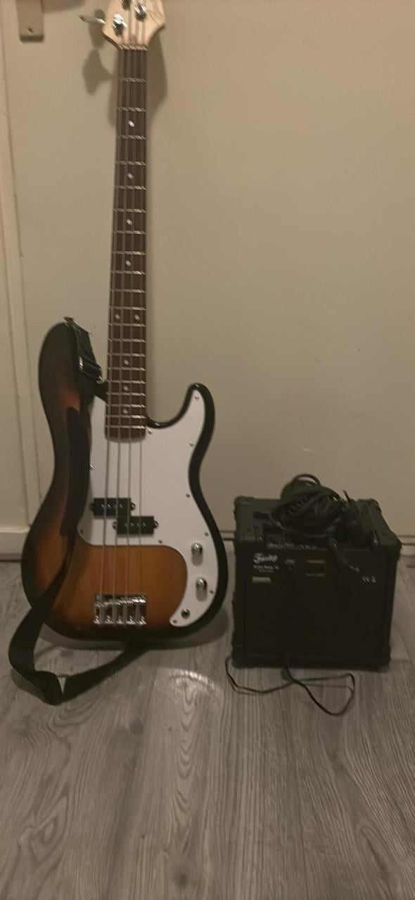 Bass gitaar Fazley
