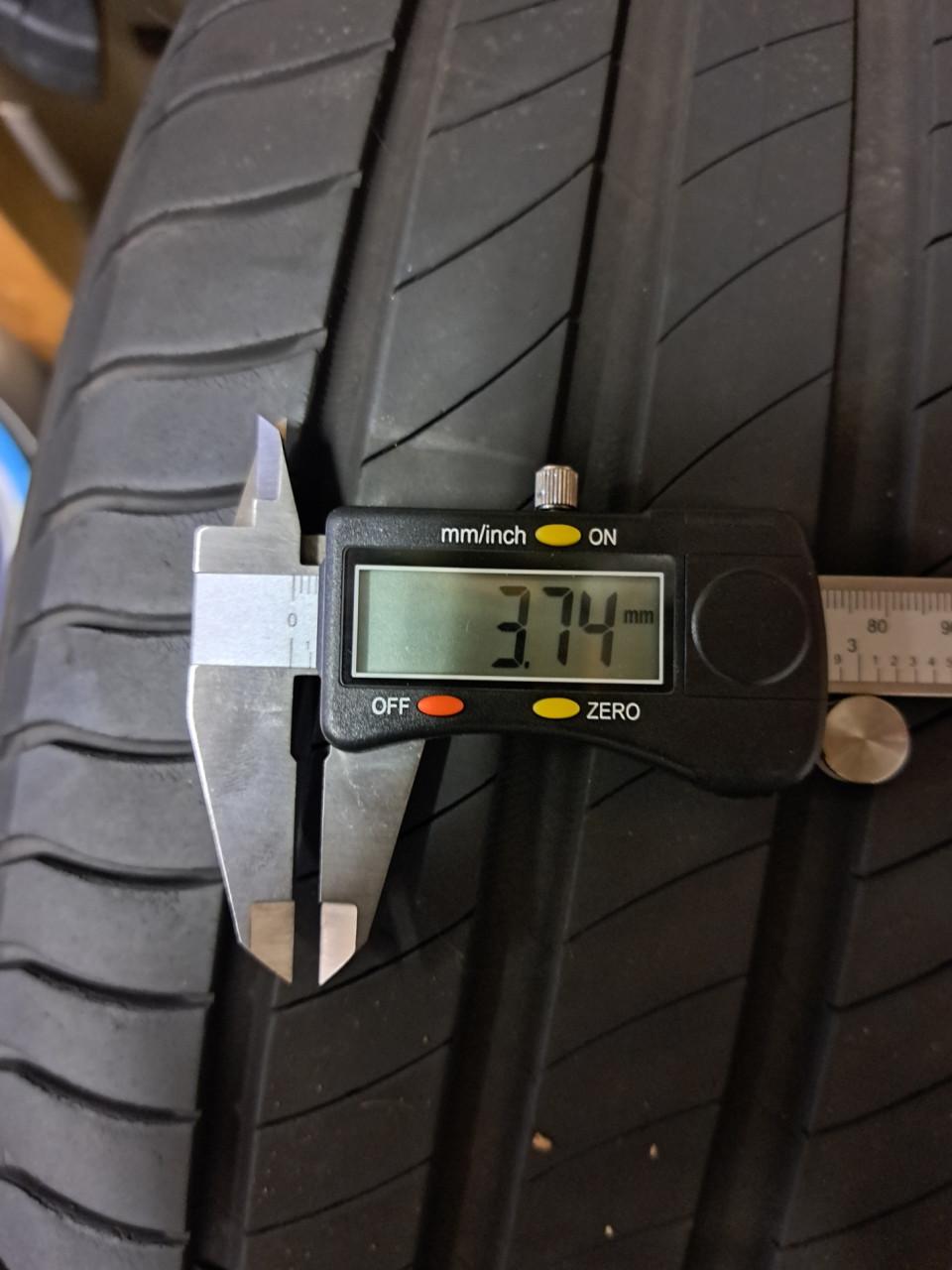 4x Michelin Primacy4 225/50R17 zomerband