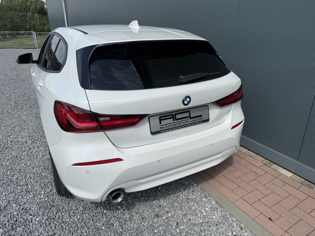 BMW 1 Serie 118i executive edition 5-drs