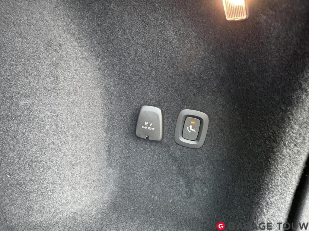 Volvo V60 2.0 t6 plug-in hybrid awd plus dark elektr.trekh.