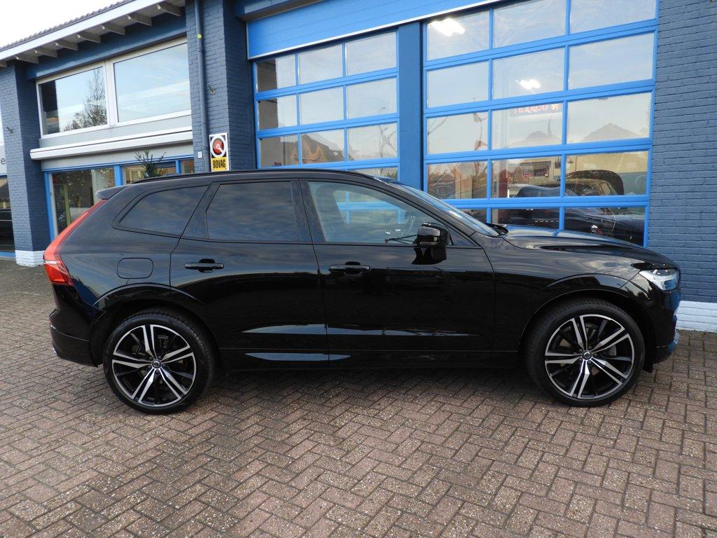 Volvo XC60 2.0 b4 inscription r-design