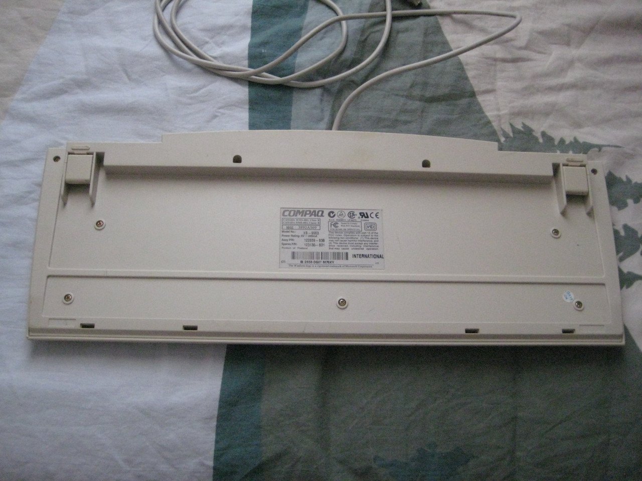 Vintage Compaq KB-9963 PS/2 Keyboard