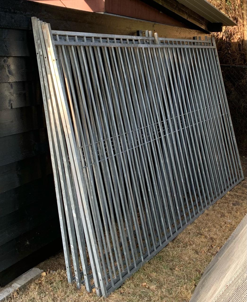 Hondenkennel delen gegalvaniseerd.