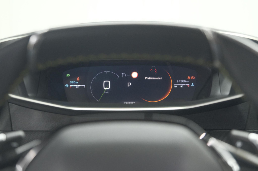 Peugeot 2008 puretech 130 eat8 gt | 360 camera | dodehoekdetectie | navigat