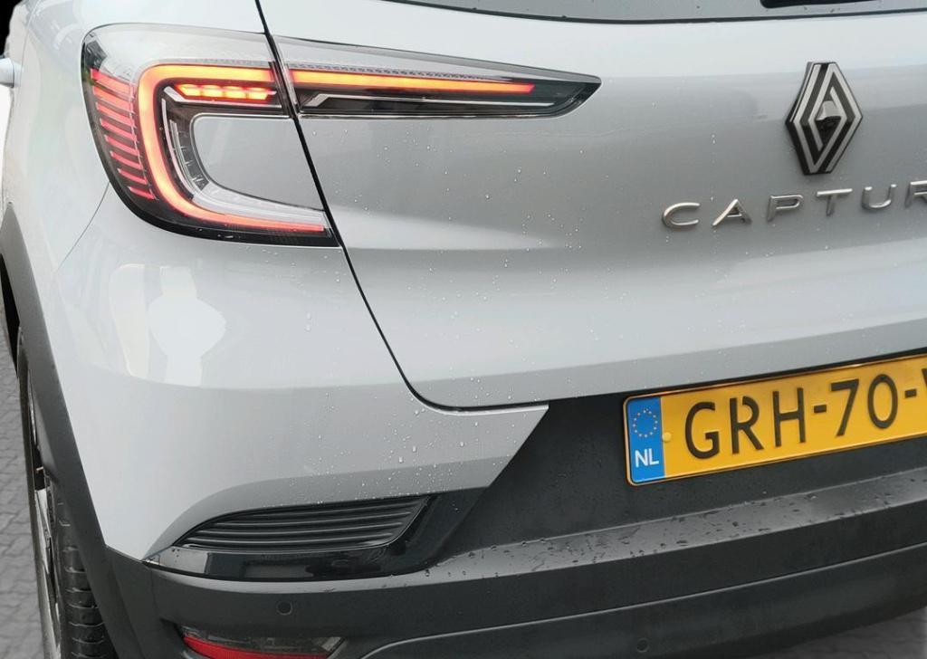 Renault Captur 1.6 e-tech full hybrid 145 techno
