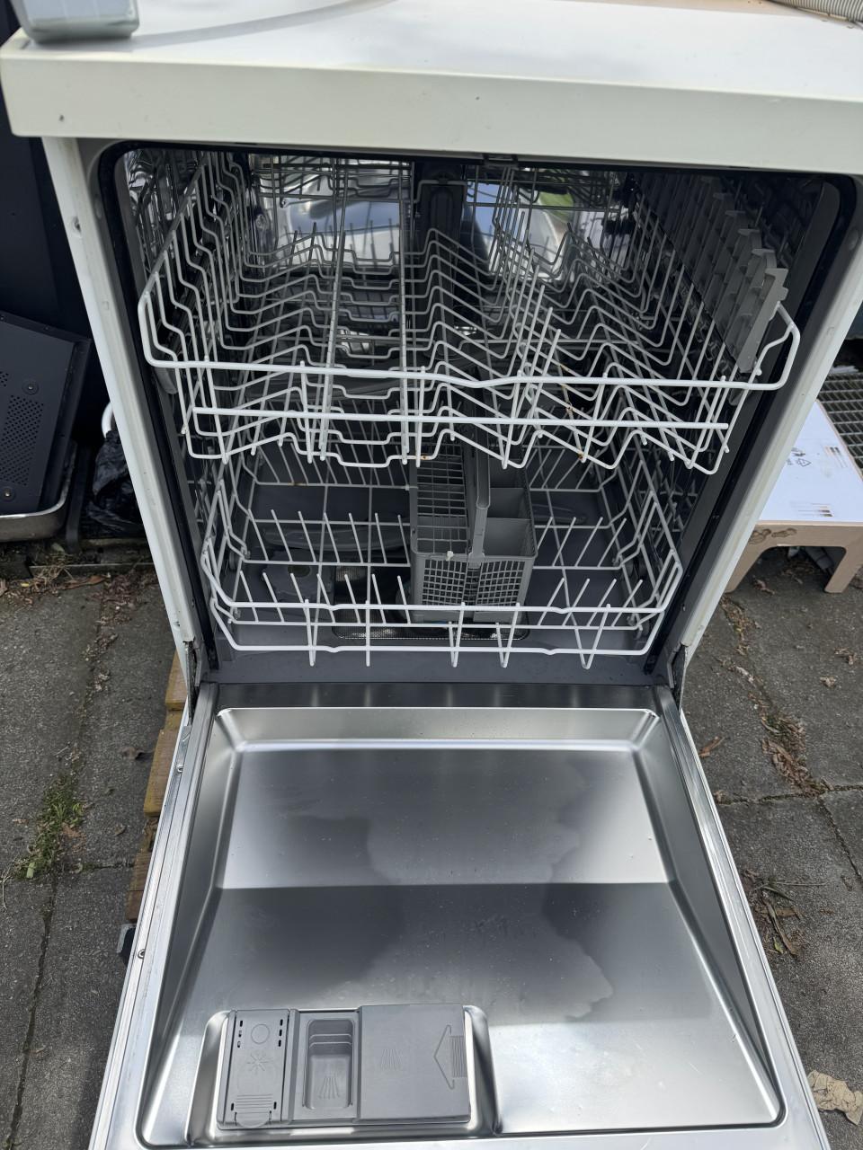 Vaatwasser 50 cm breed