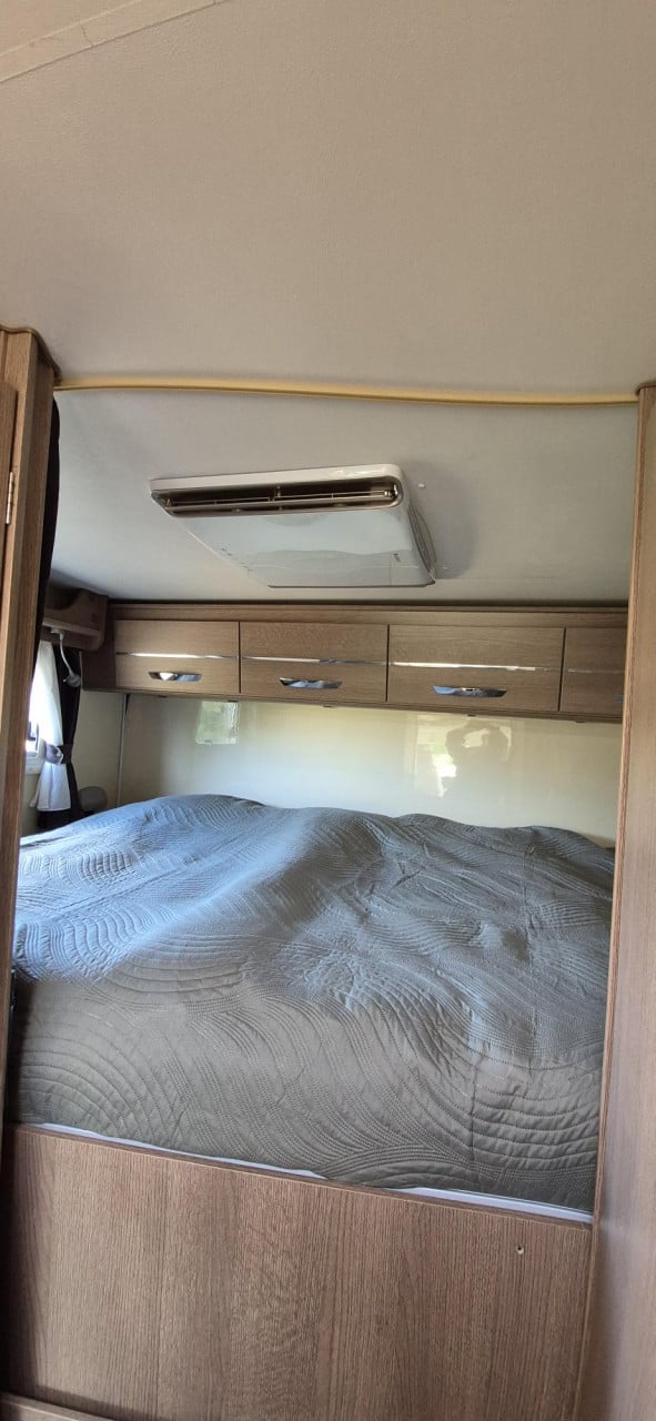 Mclouis MC4 60G half integraal camper