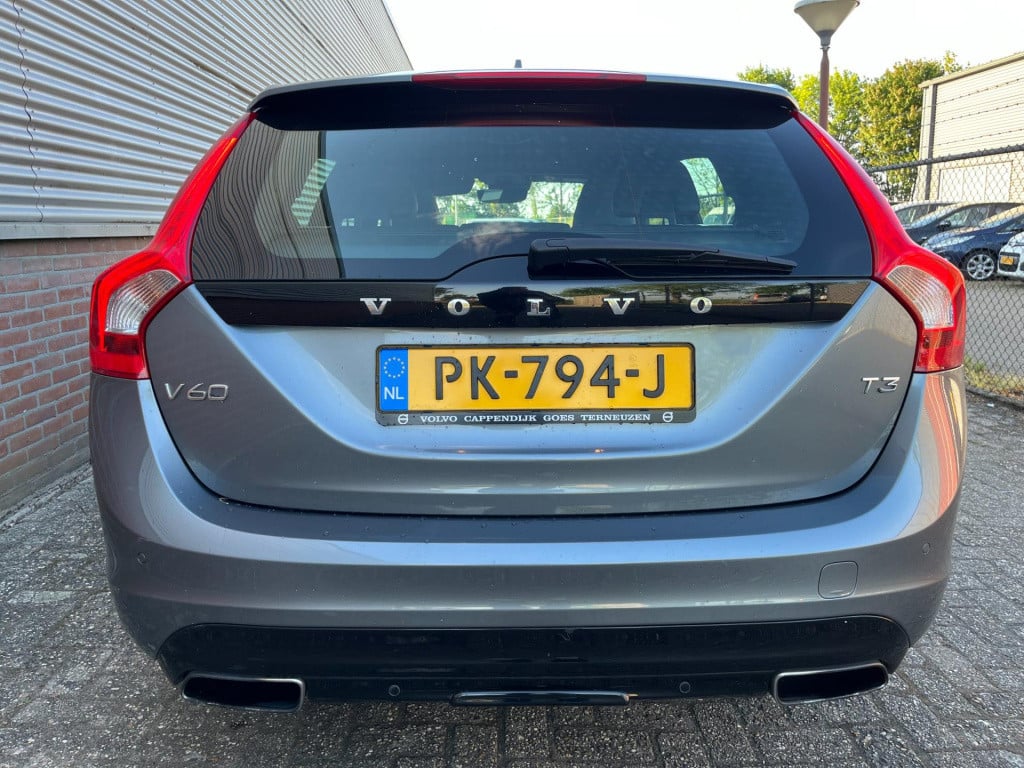 Volvo V60 1.5 t3 polar+ dynamic | orig. nl | leder | trekhaak