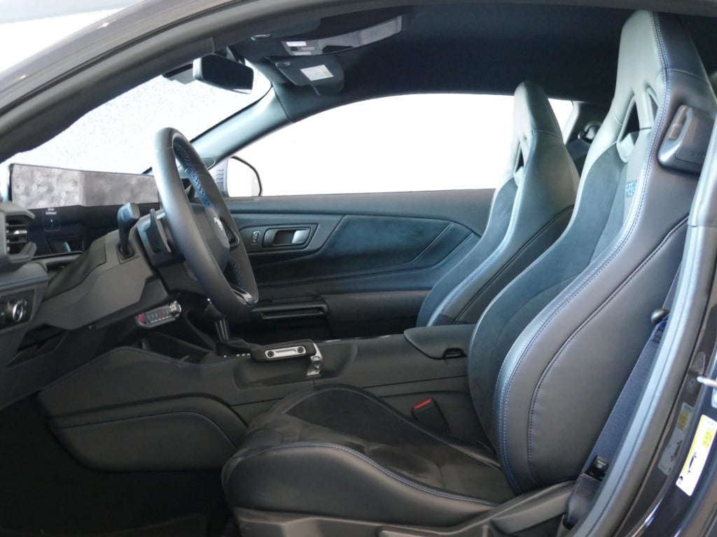 Ford Mustang fastback 5.0 v8 dark horse | direct uit voorraad | uniek |