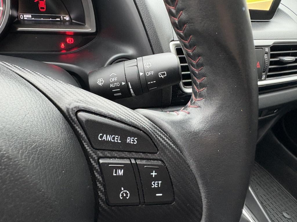 Mazda 3 2.0 ts+ 12 maanden bovag gar. rijklaar trekhaak 18" velgen