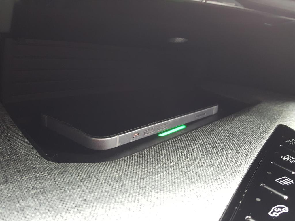 Peugeot E-3008 ev 73 kwh 210pk gt avantage apple carplay & android auto | n