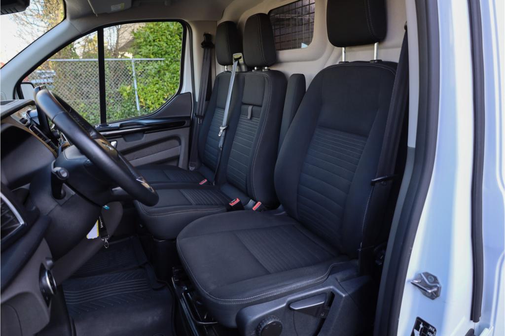 Ford Transit Custom 300 2.0 tdci 170pk l2h1 limited ac i cam i trekhaak