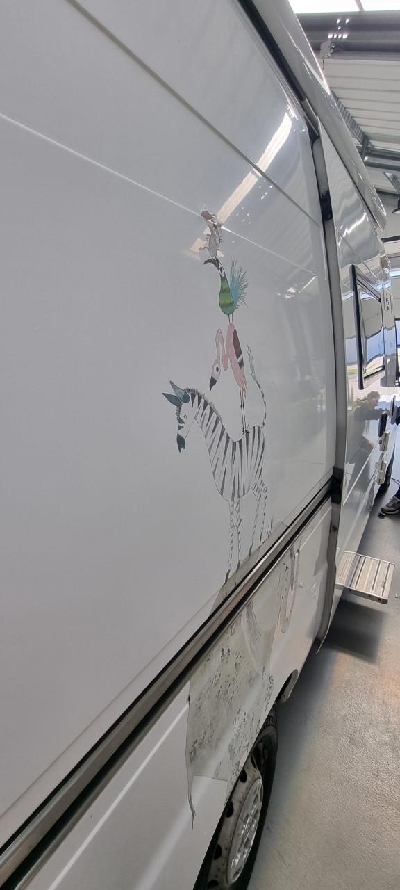 Auto reiniging. Binnen en buiten