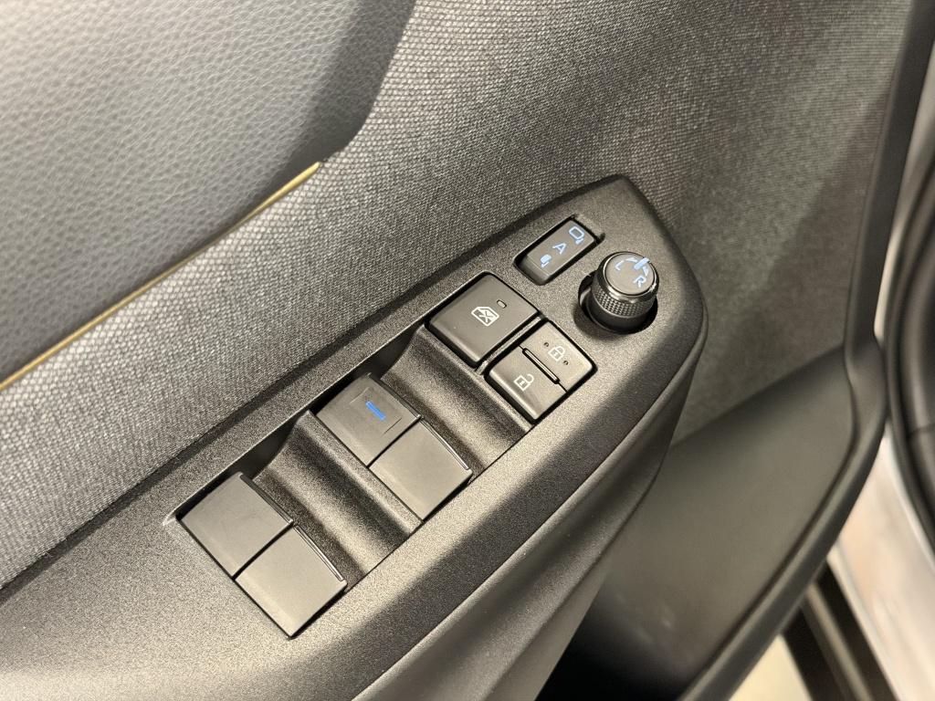 Toyota Yaris Cross 1.5 hybrid launch ed| pano| jbl| hud| adap.cruise| leder