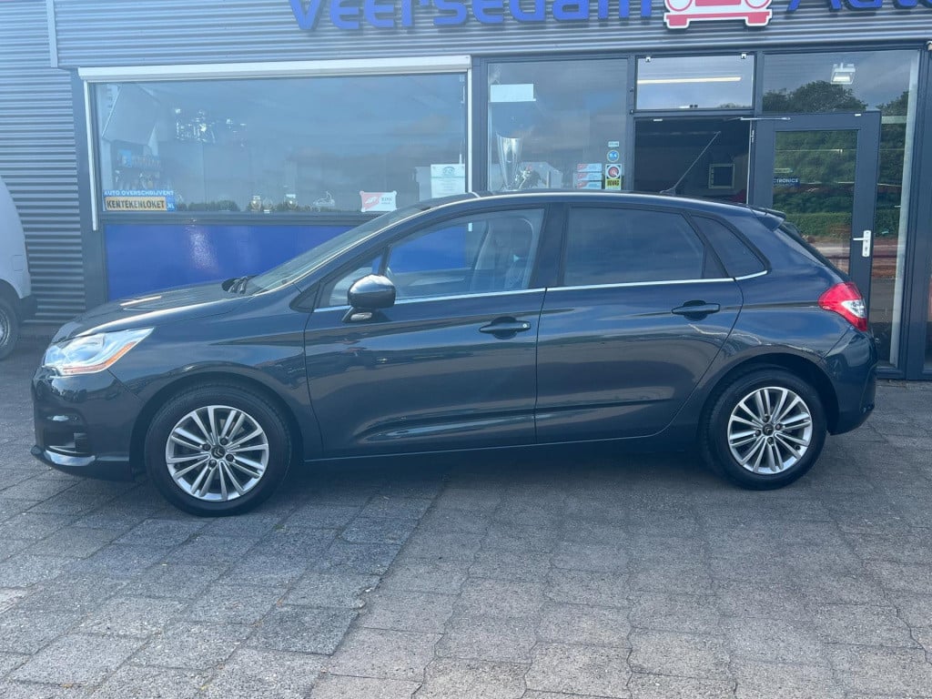 Citroen C4 1.6 vti collection, navi, trekhaak enz...