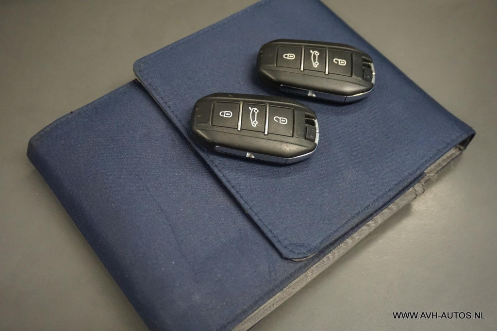 Peugeot 308 1.6 thp première