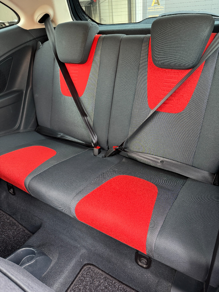 Ford KA 1.2 - titanium - airco