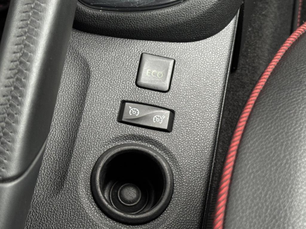 Renault Captur 1.3 tce red edition incl. trekhaak!