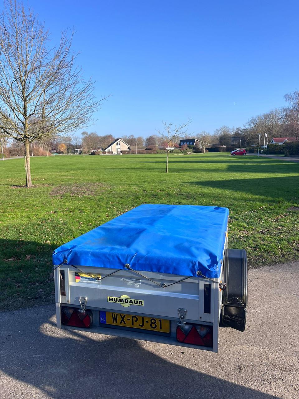 Geremde aanhanger Humbaur -  met kenteken