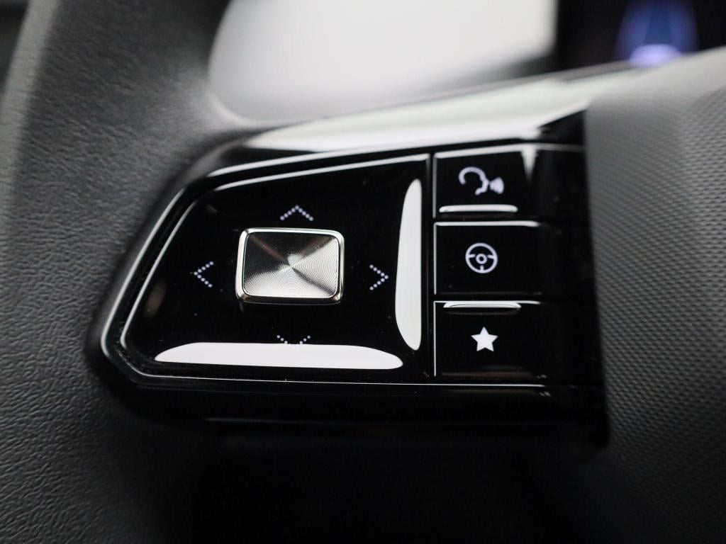 MG Mg4 51 kwh standard | automaat | climate control | apple carplay / andro