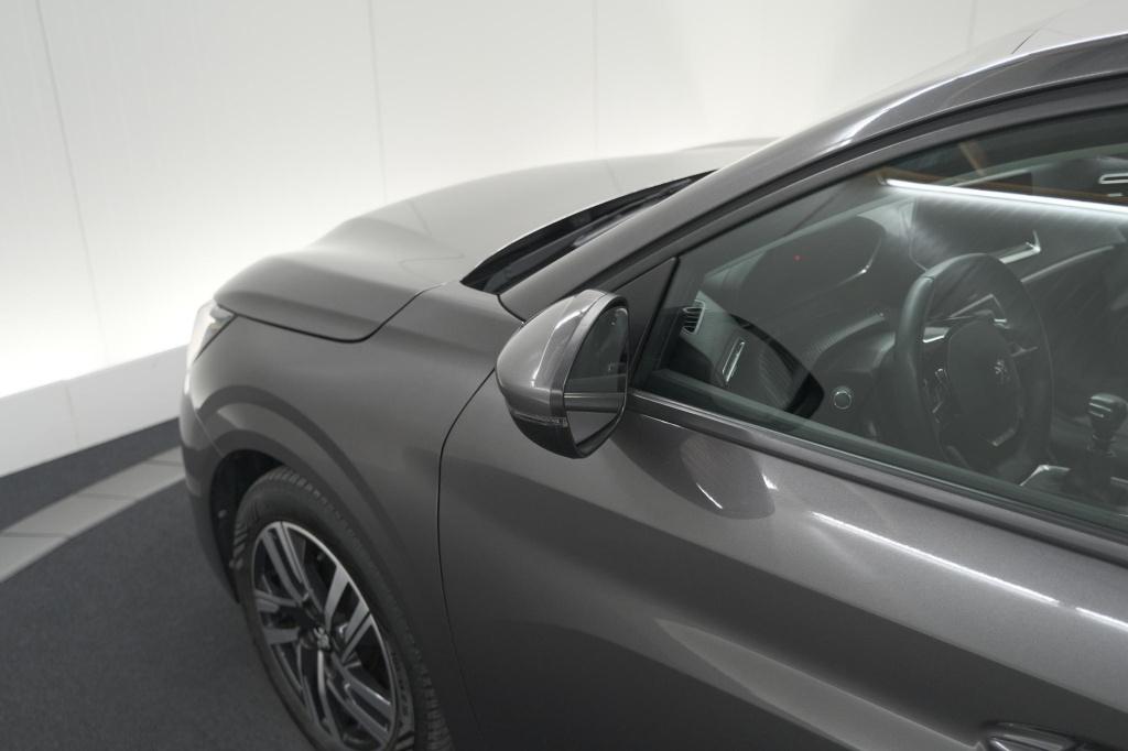 Peugeot 208 puretech 100 allure pack | parkeersensoren | apple carplay | st