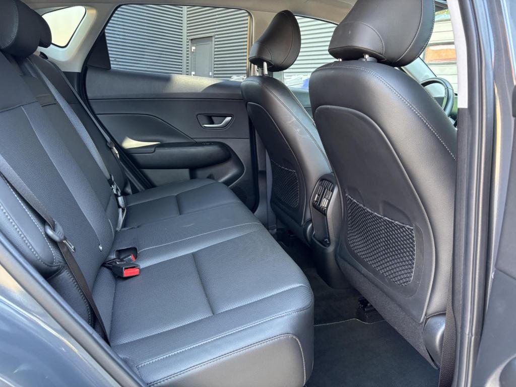 Hyundai Kona 1.6 gdi hev premium sky