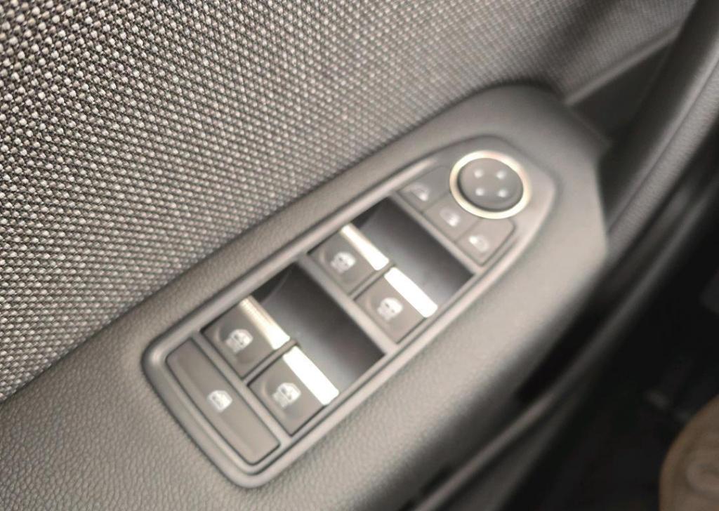 Renault Captur 1.8 e-tech full hybrid 160 techno - glazen dak / harman / ka