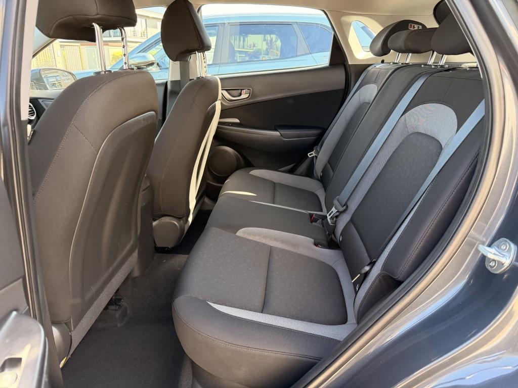 Hyundai Kona 1.0t comfort plus | apple carplay | trekhaak 1200kg! | camera 