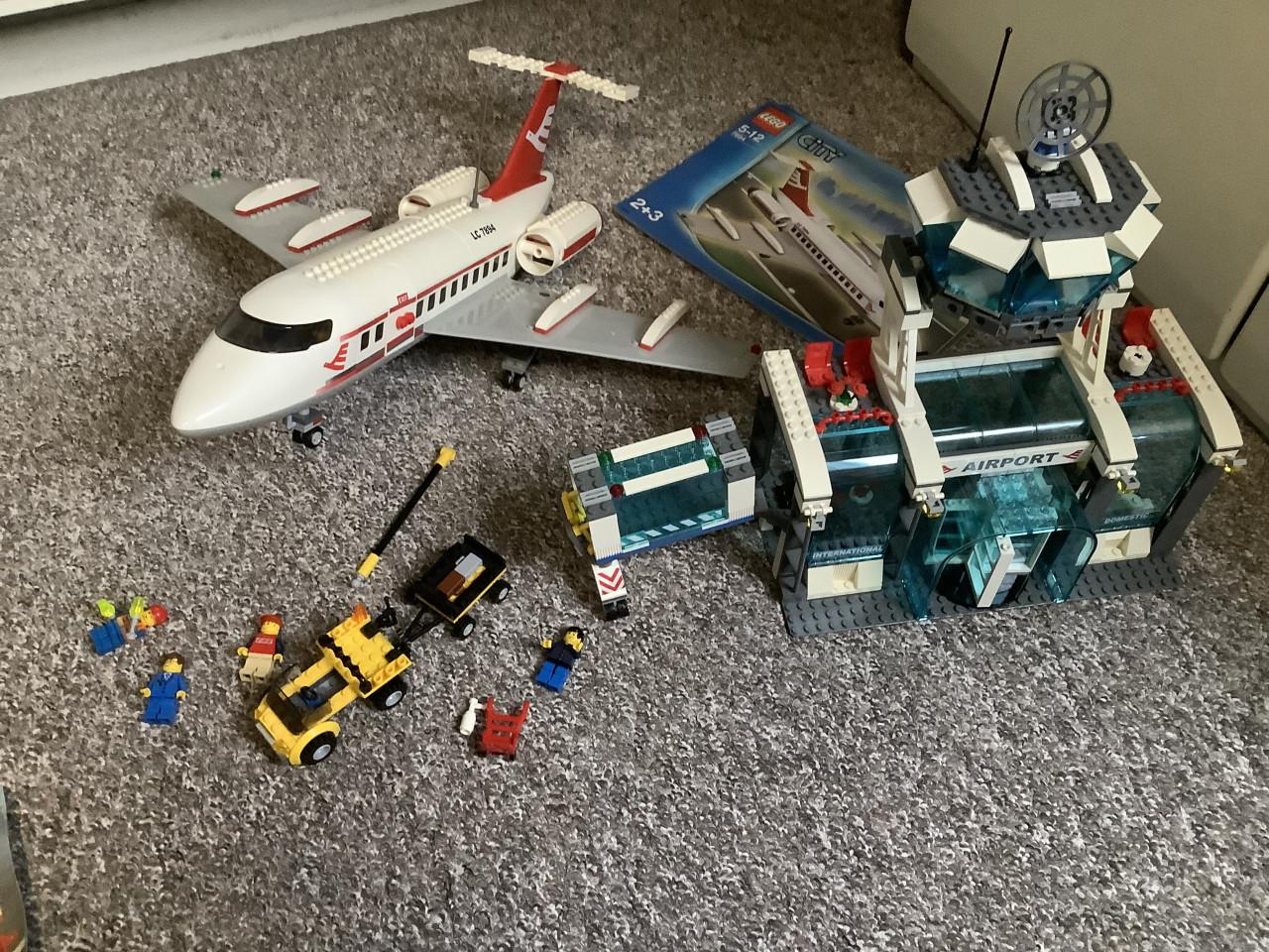 Grote partij LEGO te koop aangeboden, zie de foto’s en de omschrijving aub